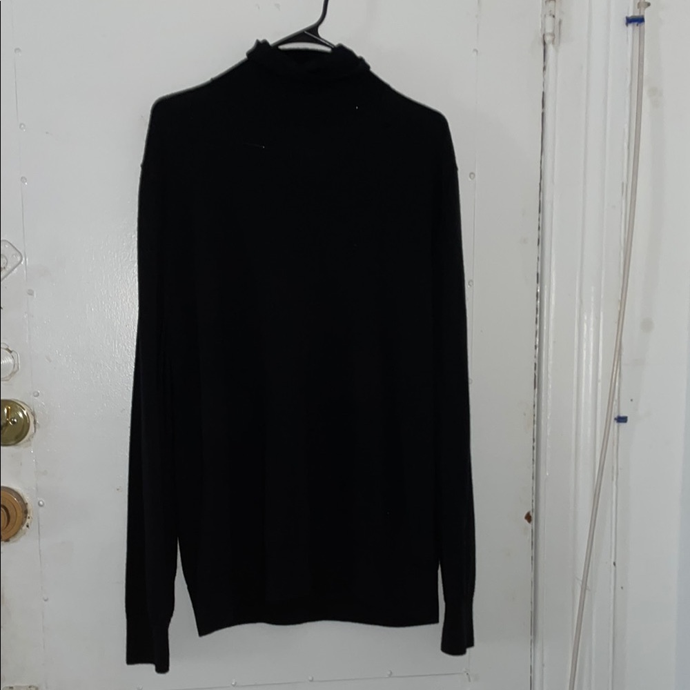 Gap Women’s Black Turtleneck Sweater